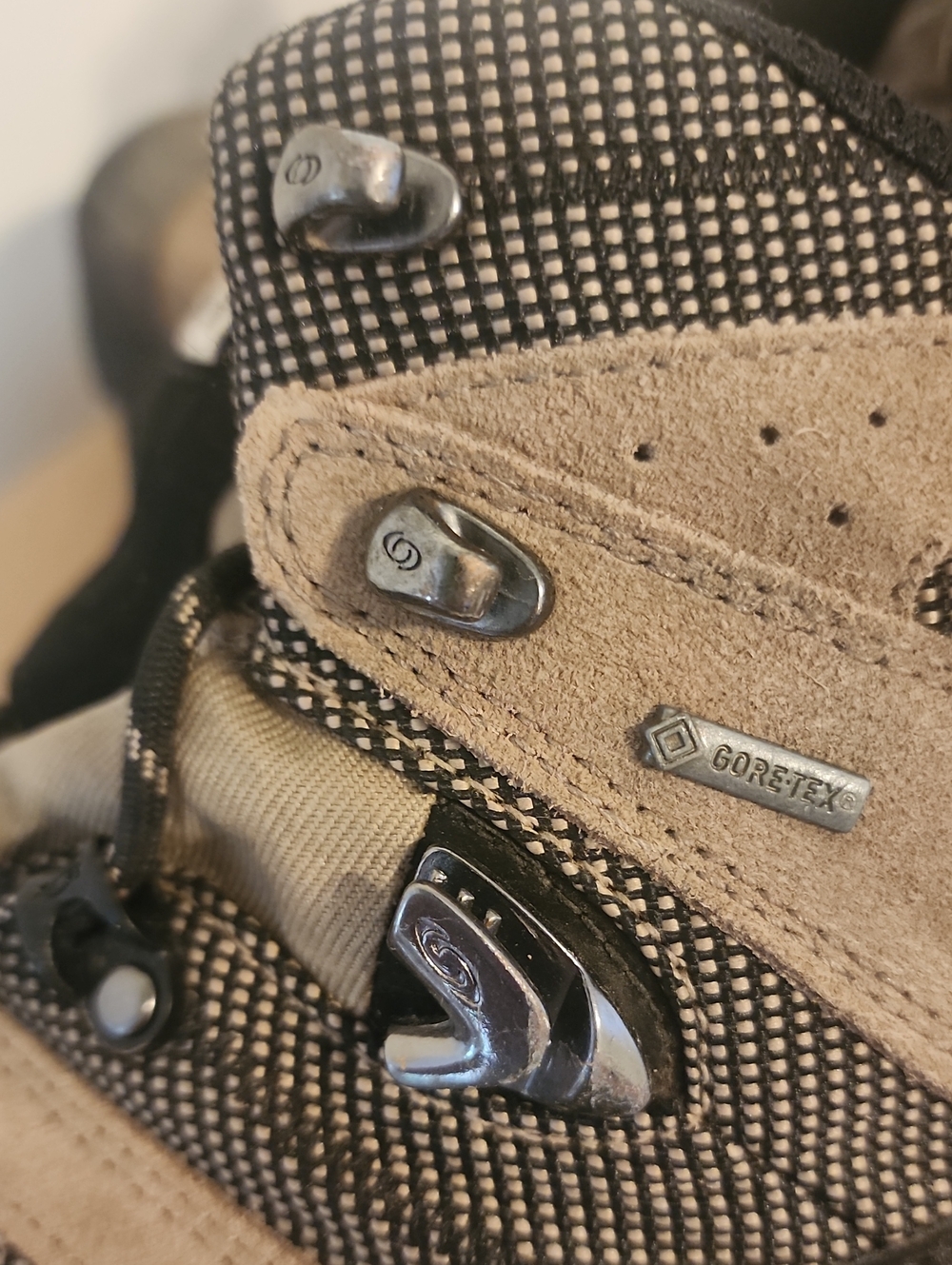 Salomon Men's Hiking Boots - Picture 8 of 11